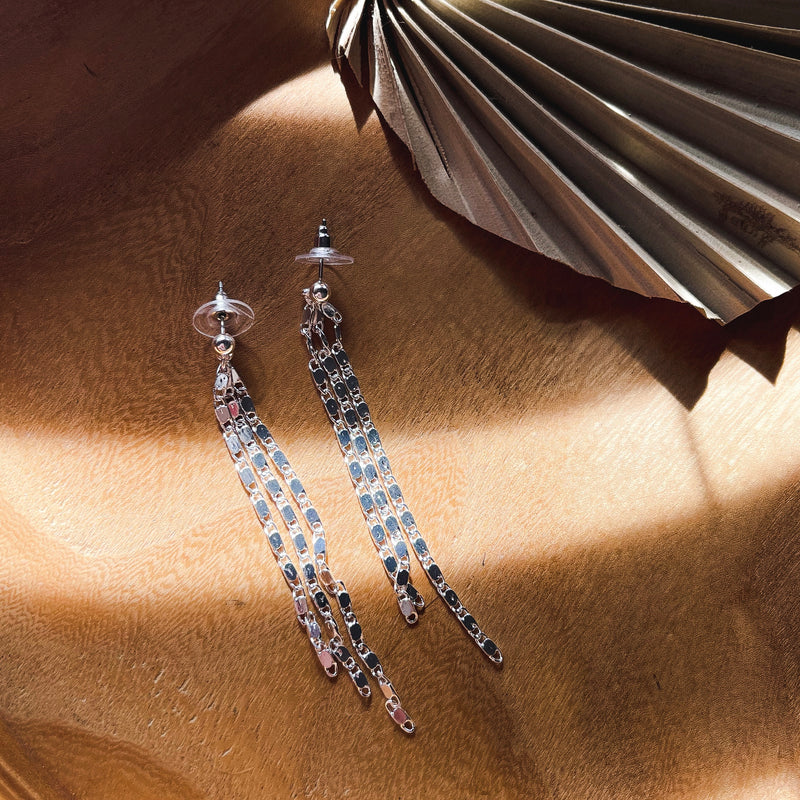 Thin Mini Chain Fringe Dangle Earrings ( 2 Colors)