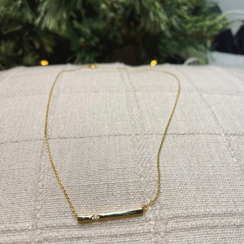 Gold Dipped Bar Necklace With Rhinestone (2 Colors)
